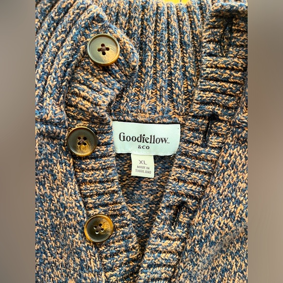 Comfy Cozy Cardigan - Picture 3 of 3